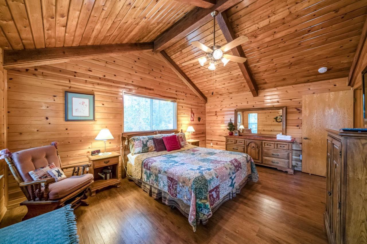 Black Bear Cabin Bass Lake Exterior foto