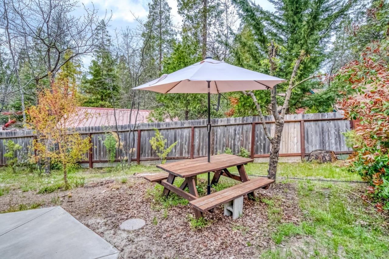 Black Bear Cabin Bass Lake Exterior foto